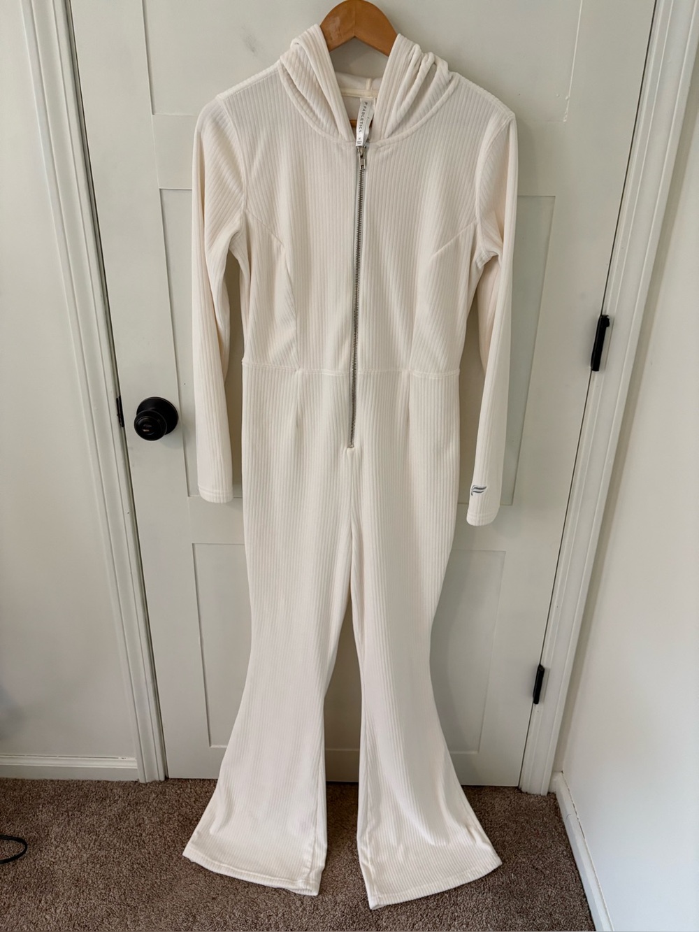 Fabletics Plush Rib Hooded Jumpsuit. Size Medium. - Picture 4 of 16